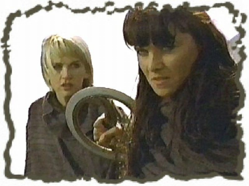 gal/03_Xena_and_Gabrielle/Gallery_06/485-mhxngts.jpg